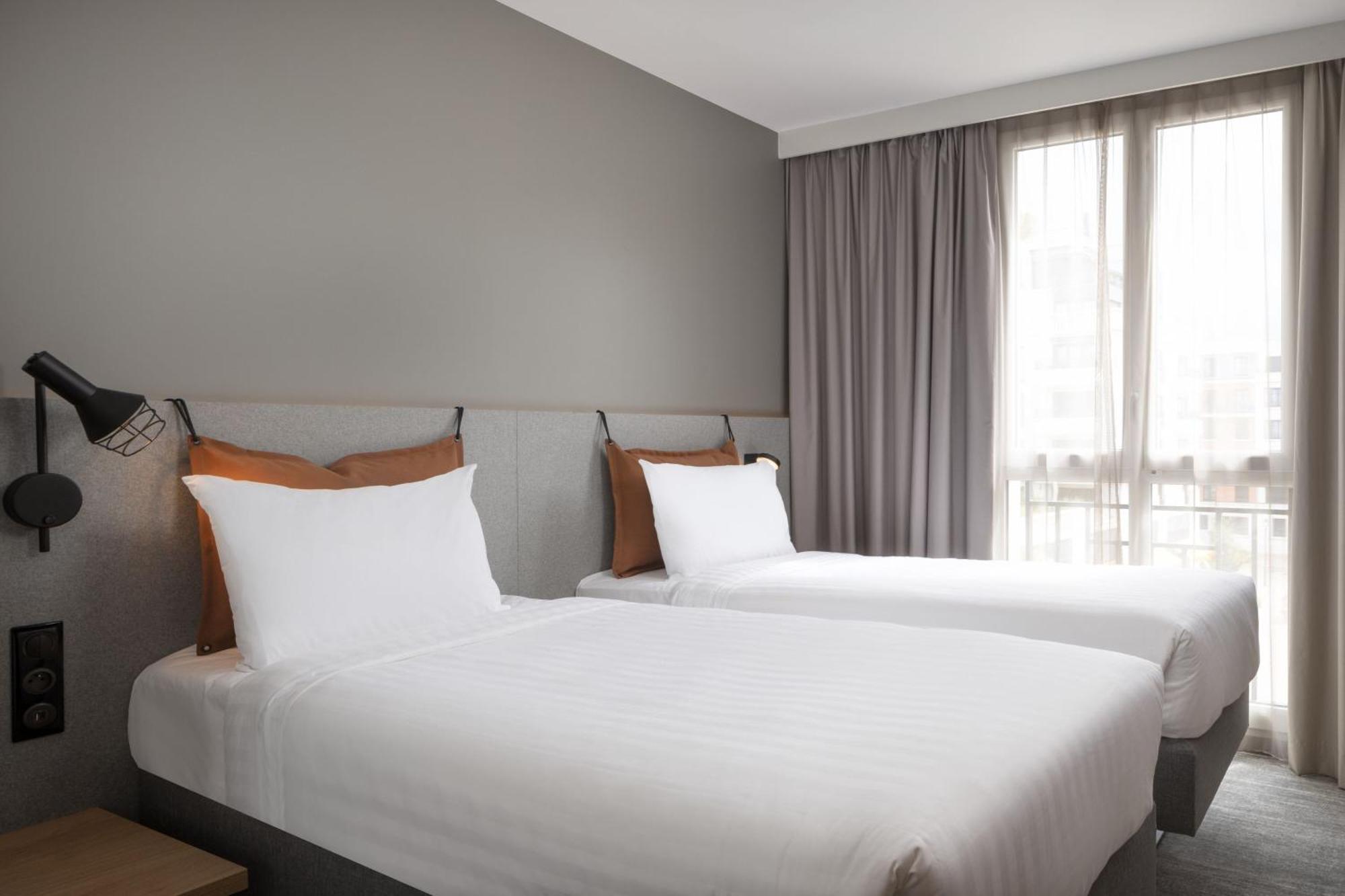 Moxy Paris Clamart Esterno foto