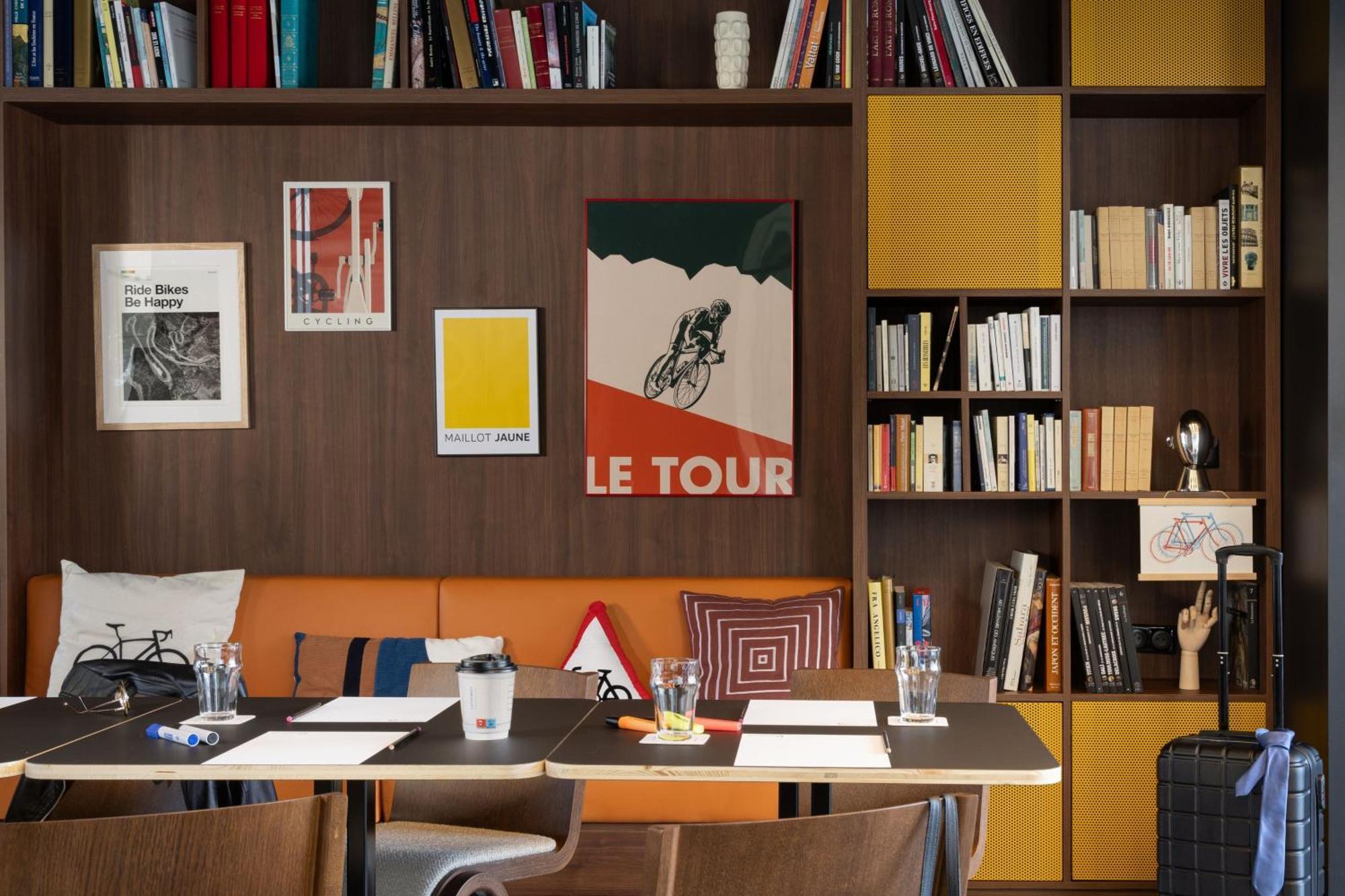 Moxy Paris Clamart Esterno foto