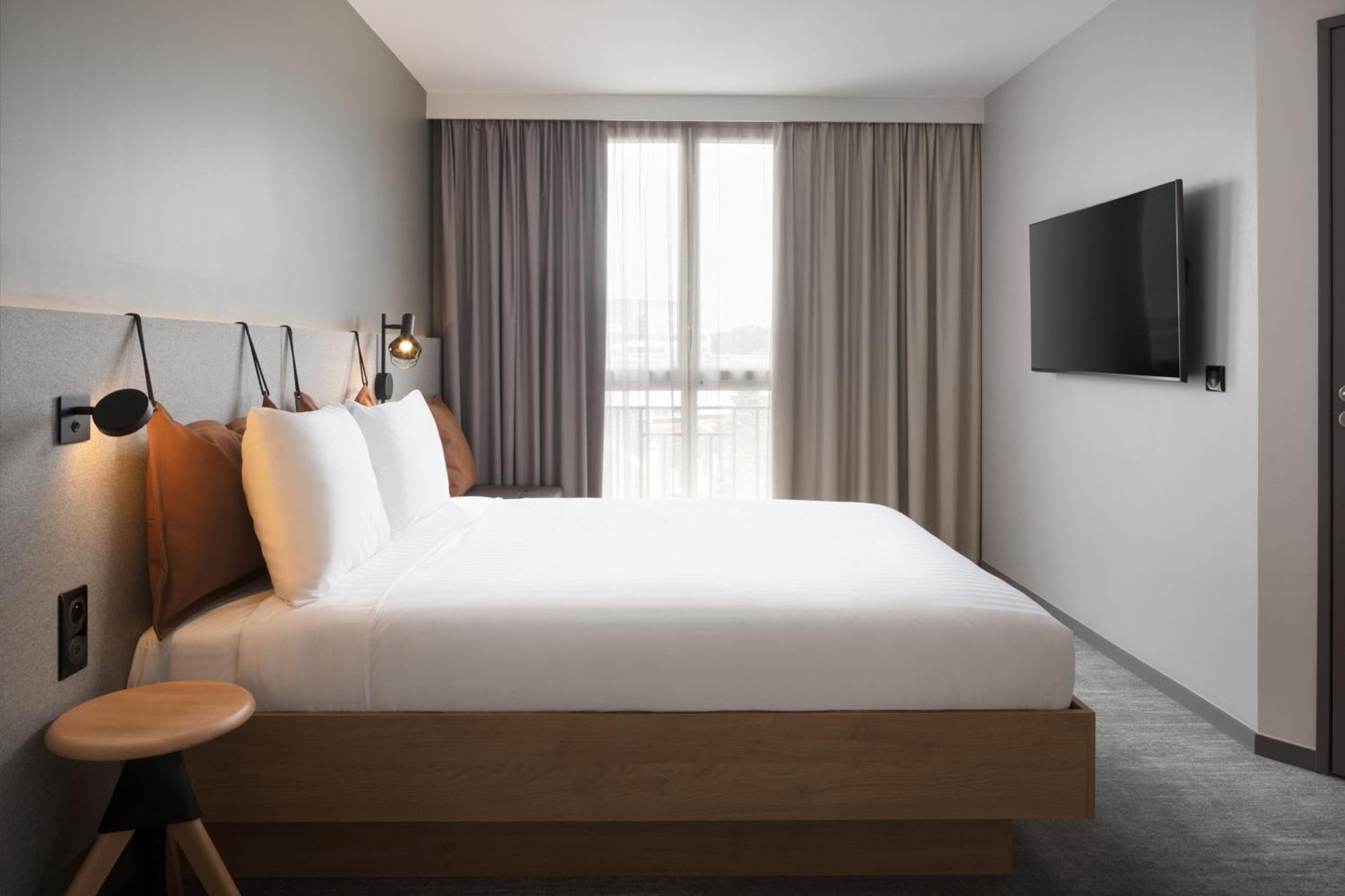 Moxy Paris Clamart Esterno foto