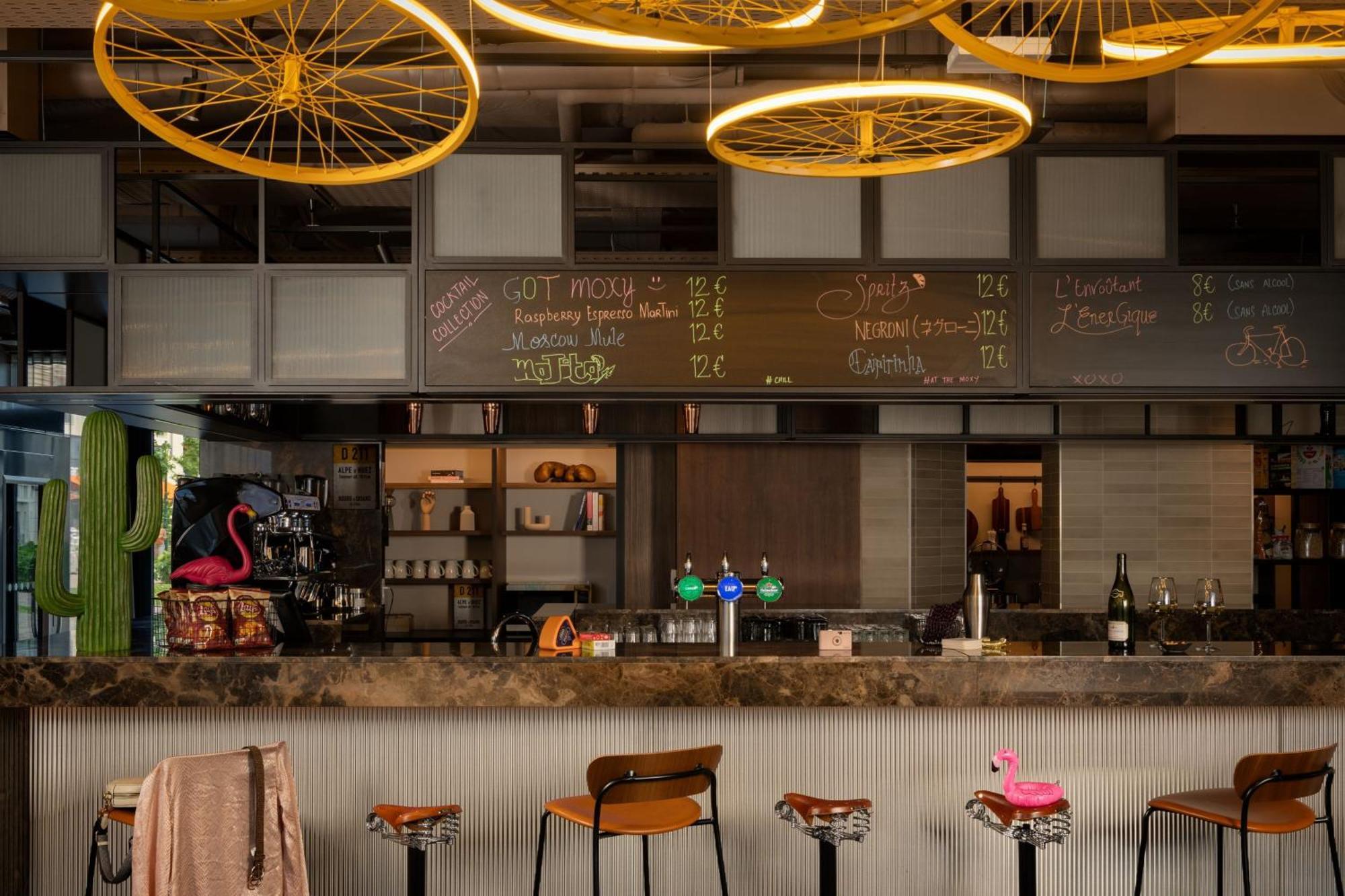 Moxy Paris Clamart Esterno foto