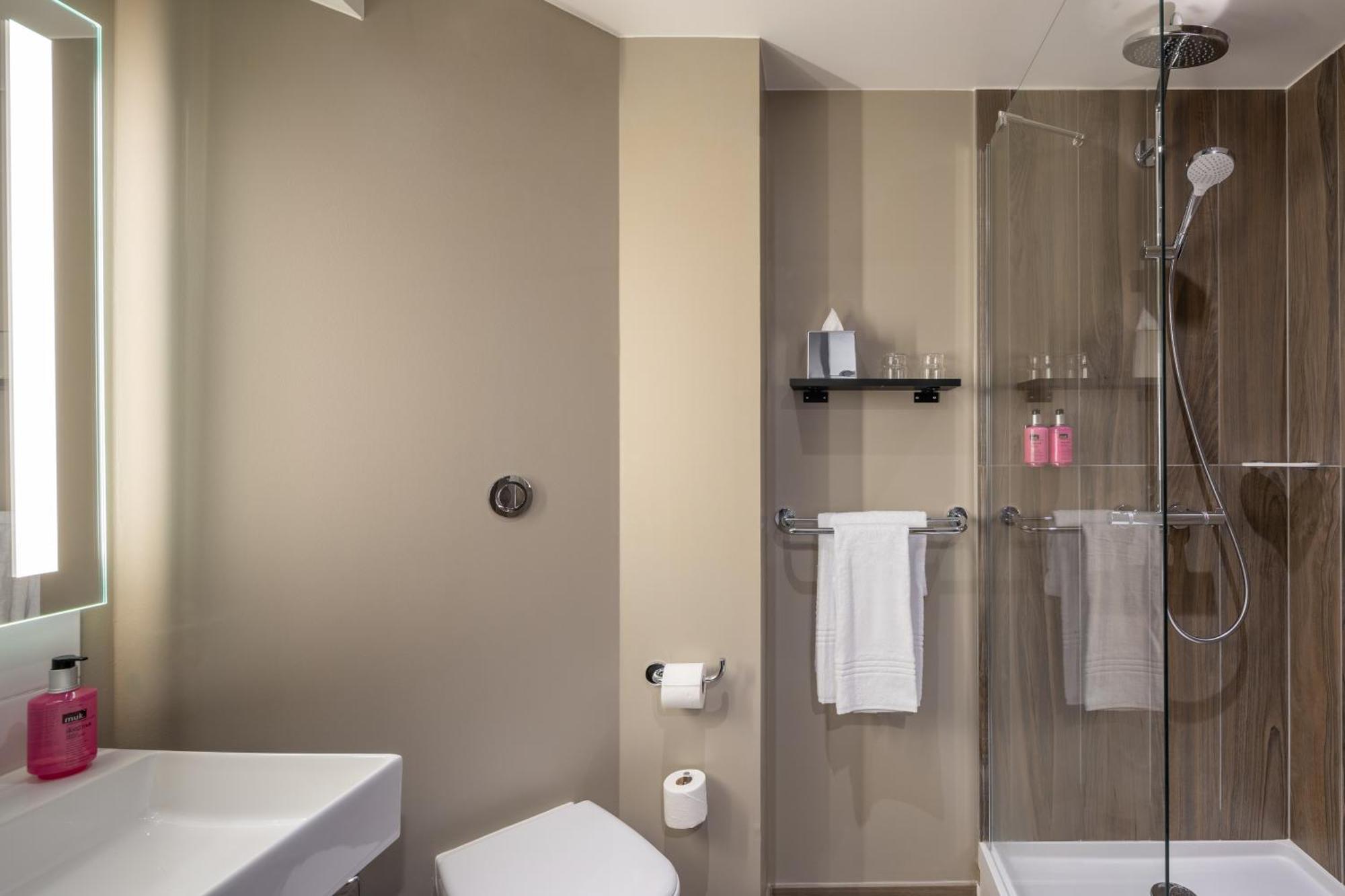 Moxy Paris Clamart Esterno foto