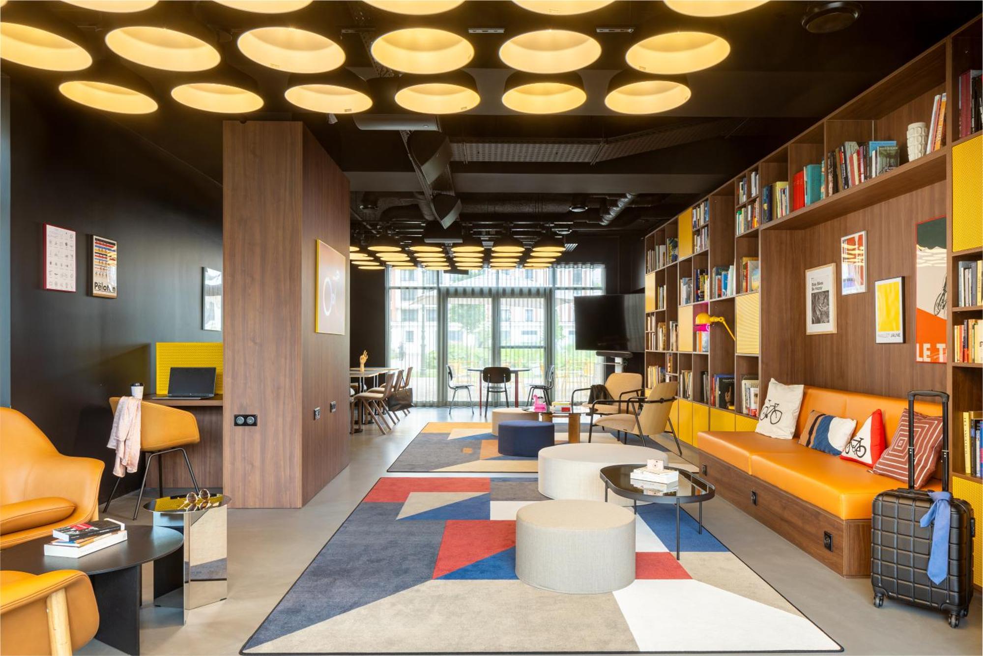 Moxy Paris Clamart Esterno foto